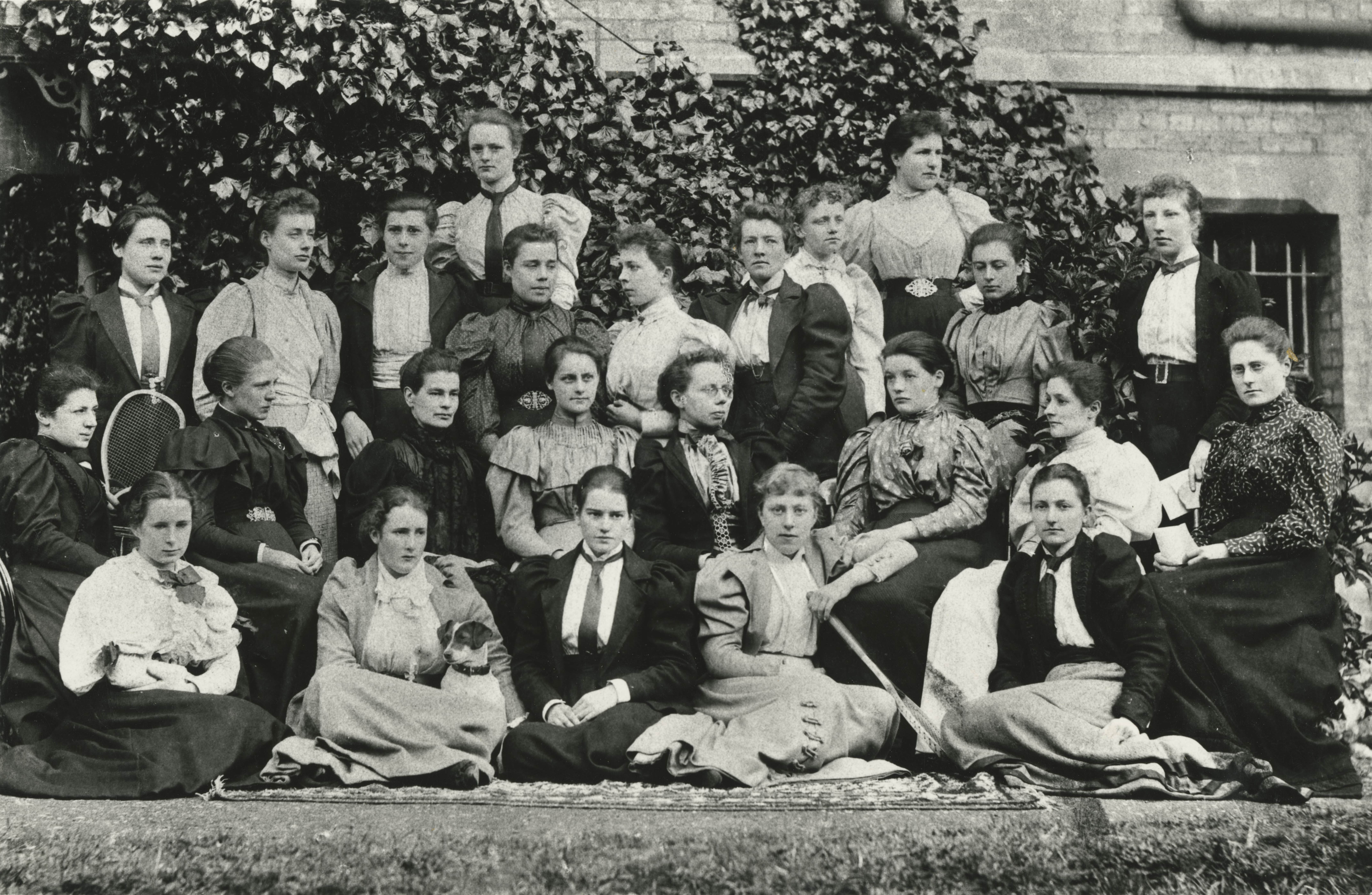 Oxford-Women-1894